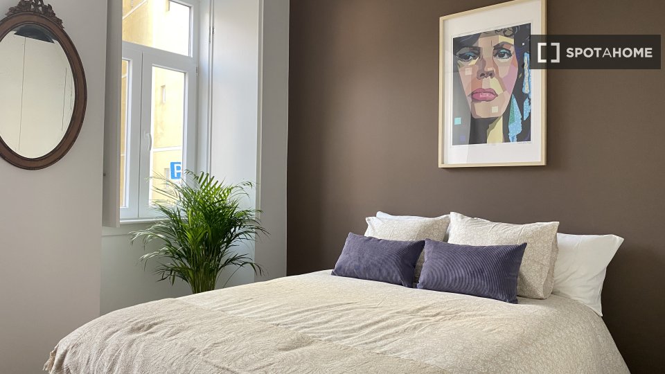 Apartment Lisbon, 2 beds, 70m² — photo 1