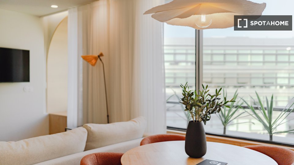 Apartment Porto, 1 bed, 60m² — photo 14