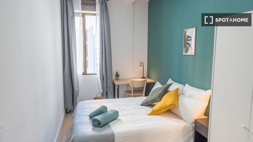 Double room Madrid, 5 beds, 90m² — photo 30