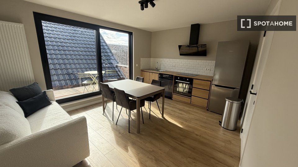Double room Brussels, 4 beds, 50m² — photo 11