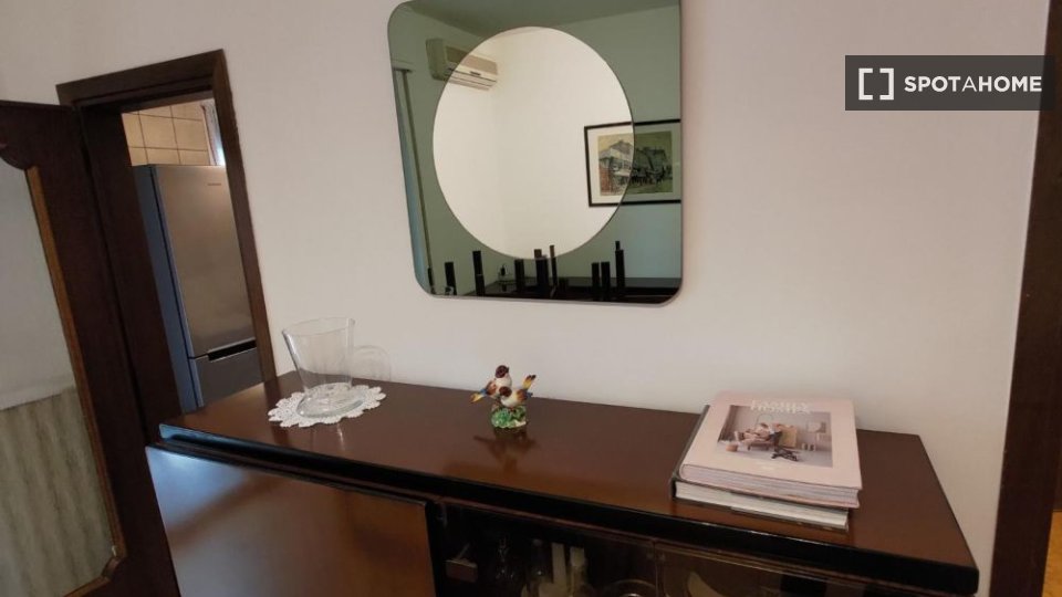 Double room Milan, 2 beds — photo 5