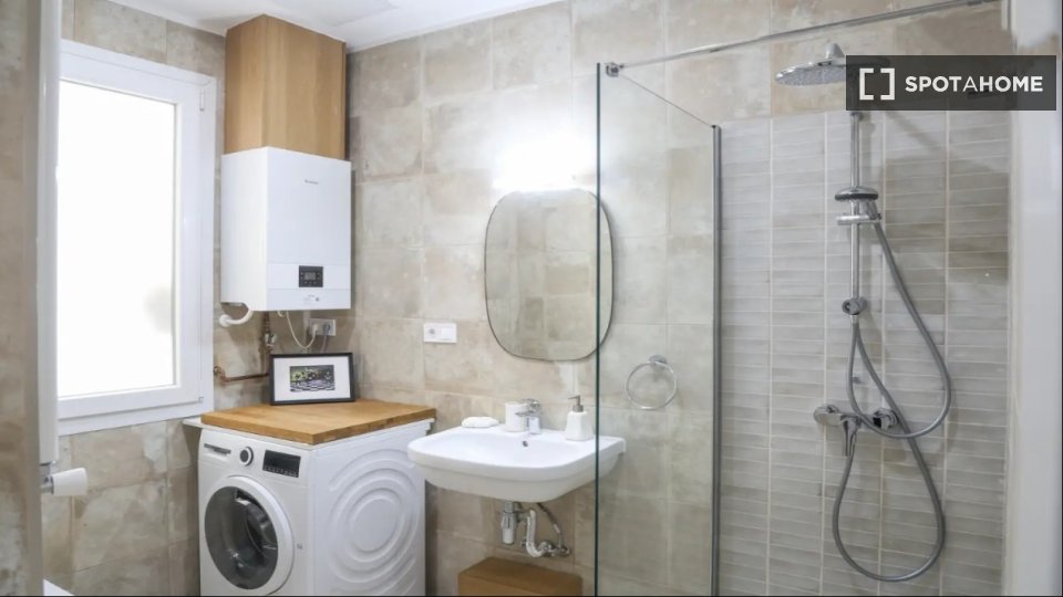 Apartment Madrid, 2 beds — photo 12