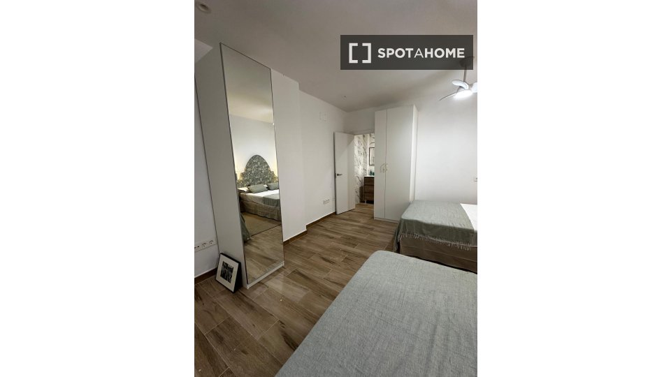 Apartment Seville, 1 bed, 67m² — photo 9