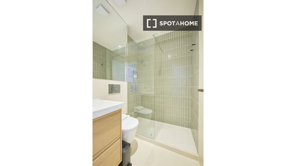 Apartment Lisbon, 1 bed — photo 1