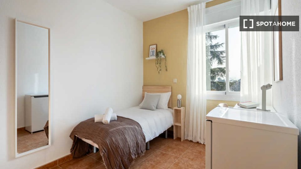 Chambre double Madrid, 34 chambres — photo 17