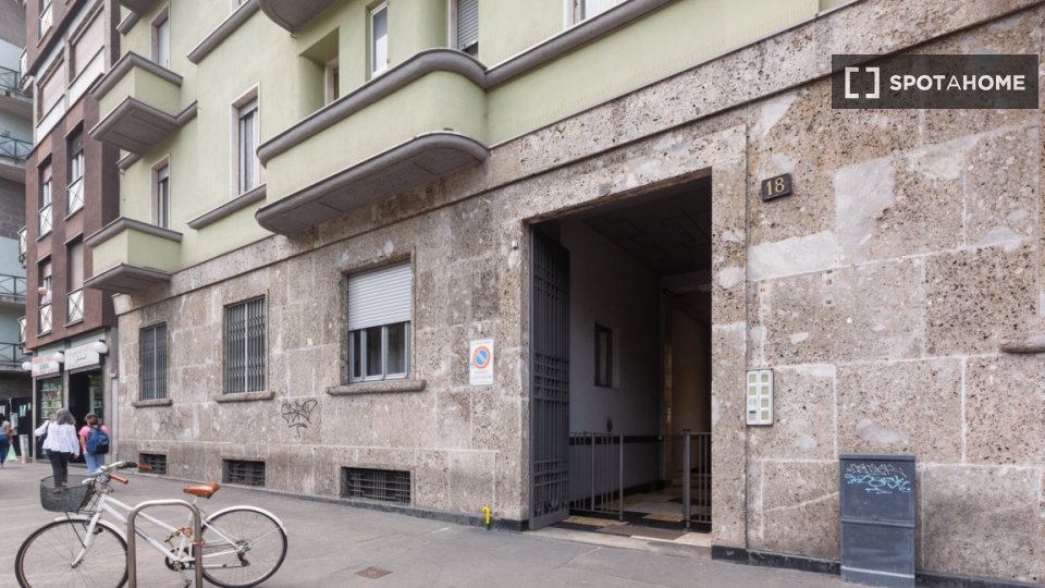 Double room Milan, 2 beds, 84m² — photo 16