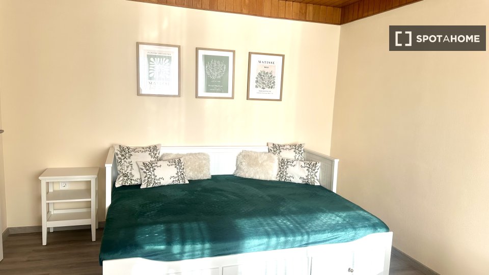 Double room Ljubljana, 3 beds, 90m² — photo 30
