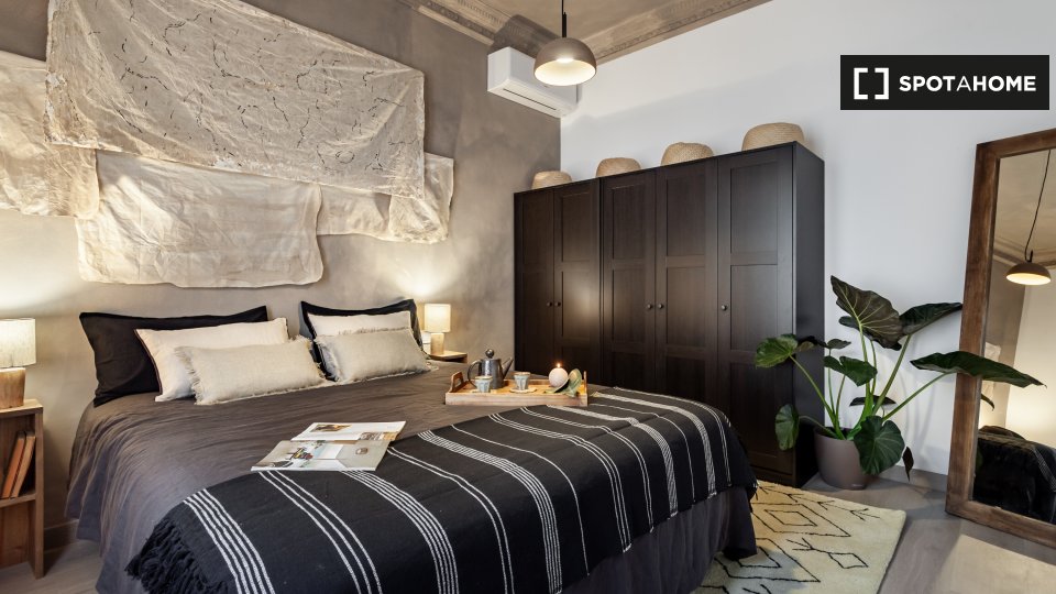 Apartment Barcelona, 2 beds, 80m² — photo 16