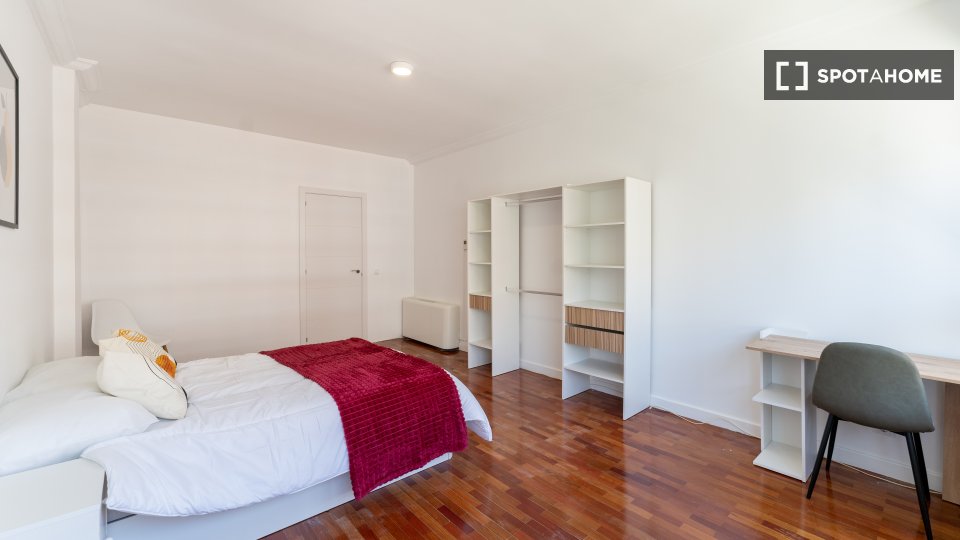 Double room Madrid, 7 beds — photo 10