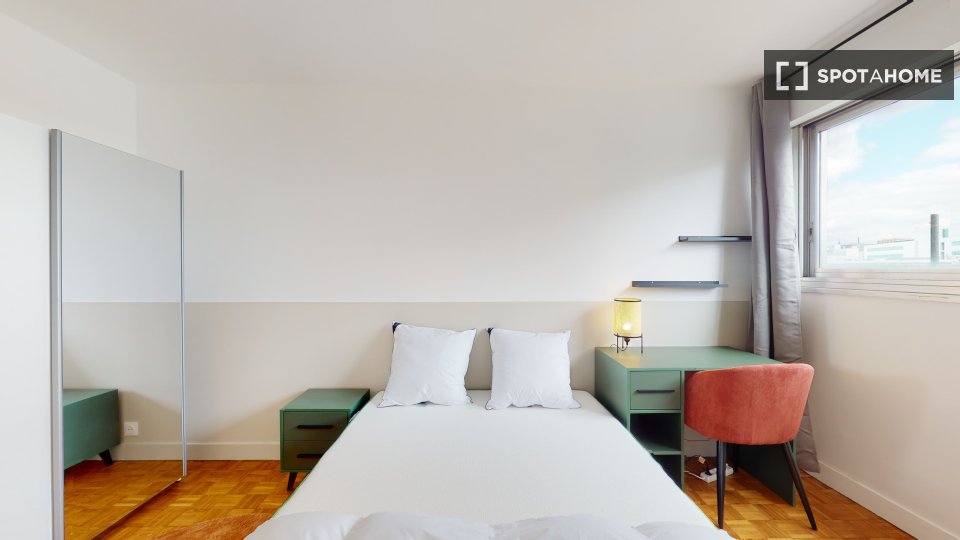 Double room Paris, 18 beds — photo 12
