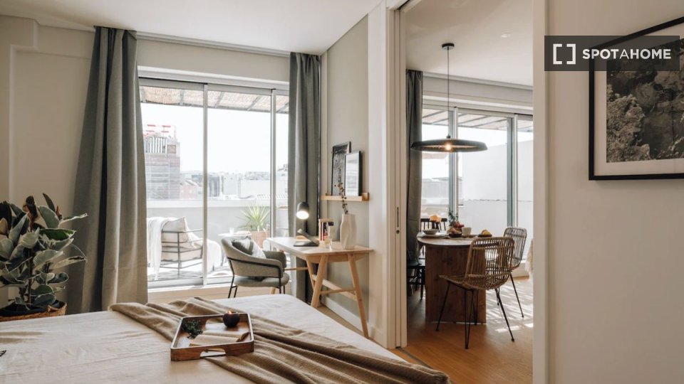 Apartment Lisbon, 1 bed — photo 16