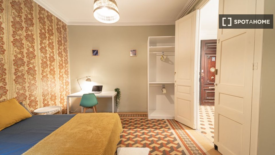 Double room Barcelona, 8 beds, 210m² — photo 5