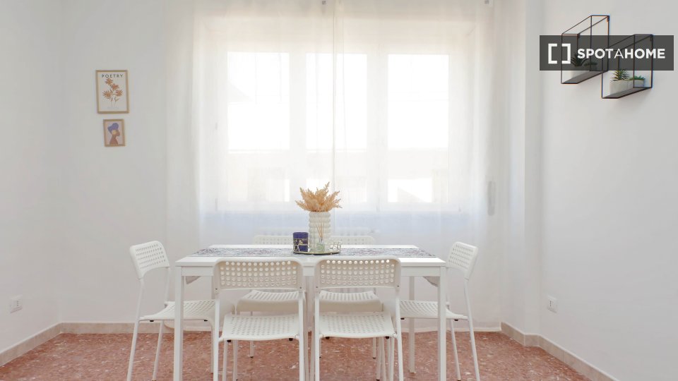 Apartment Rome, 2 beds — photo 16