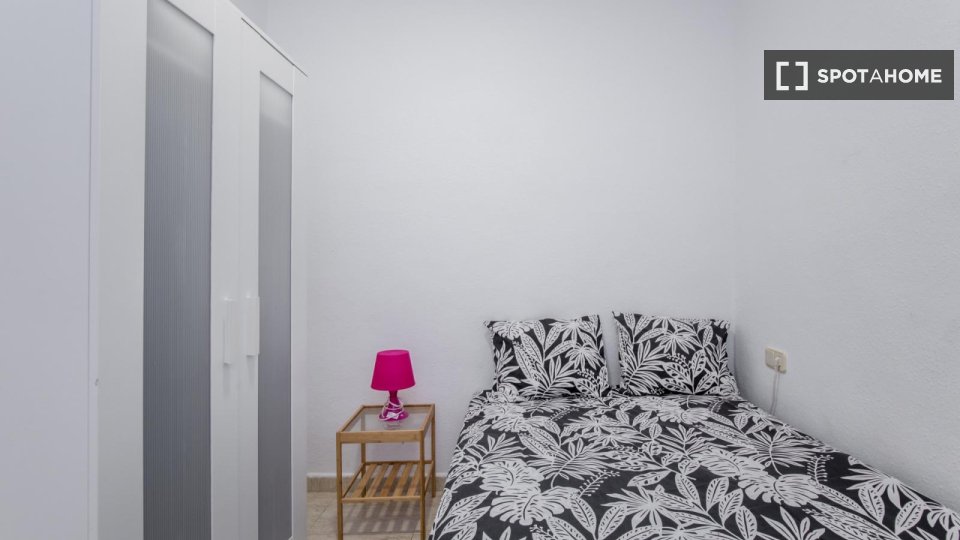 Double room Barcelona, 2 beds, 46m² — photo 8