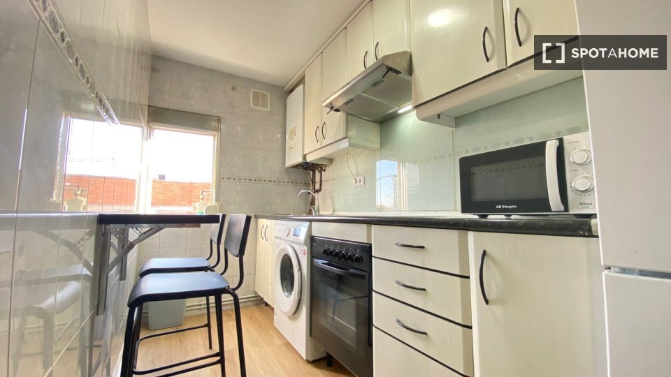 Double room Madrid, 4 beds — photo 20