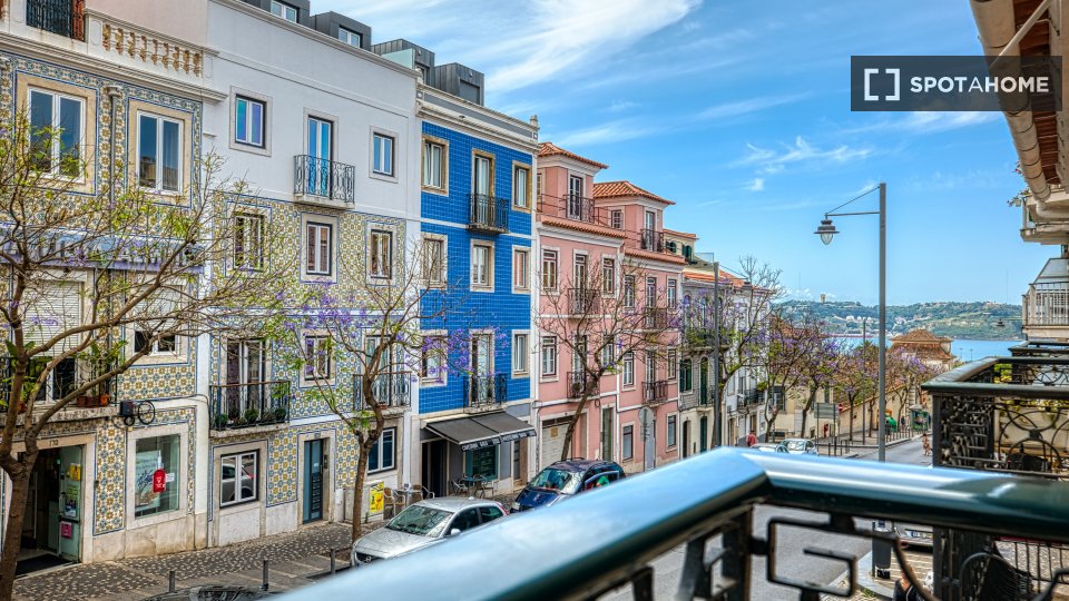 Apartment Lisbon, 1 bed, 70m² — photo 16