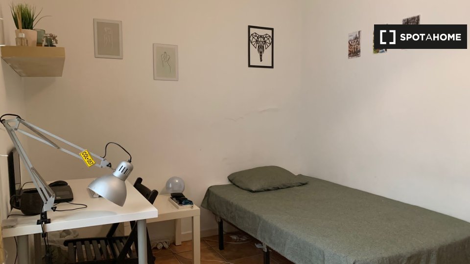 Double room Madrid, 8 beds — photo 1