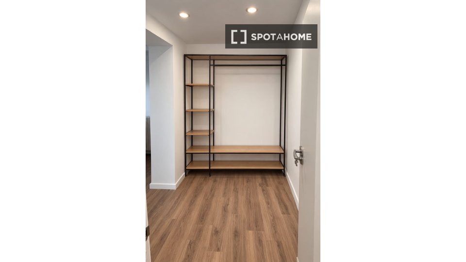 Apartment Zaragoza, 2 beds, 60m² — photo 10