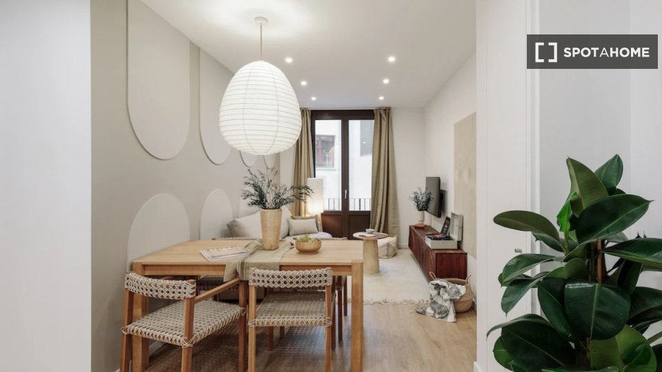 Apartment with 2 bedrooms for rent in Barcelona - a Barcellona