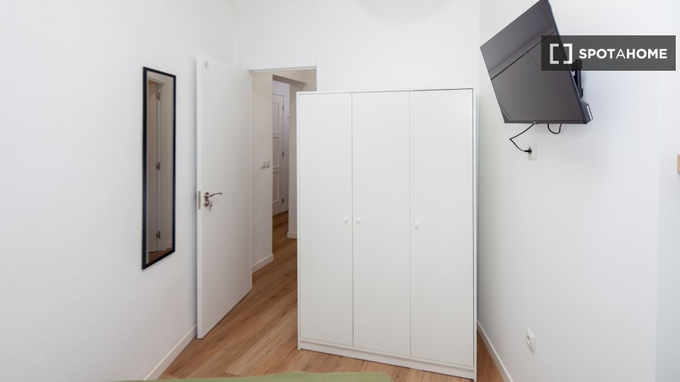Double room Valencia, 5 beds — photo 14