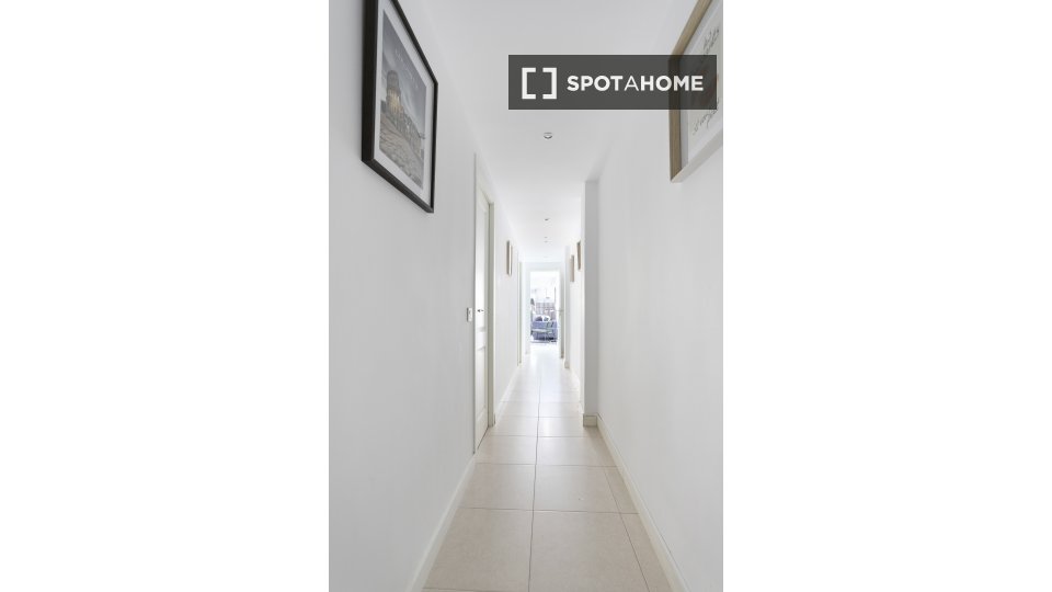 Double room Madrid, 5 beds — photo 2