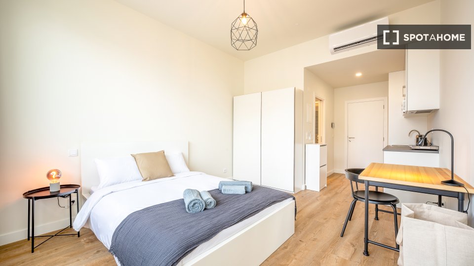 Apartment mono Lisbon, 19m² — photo 11