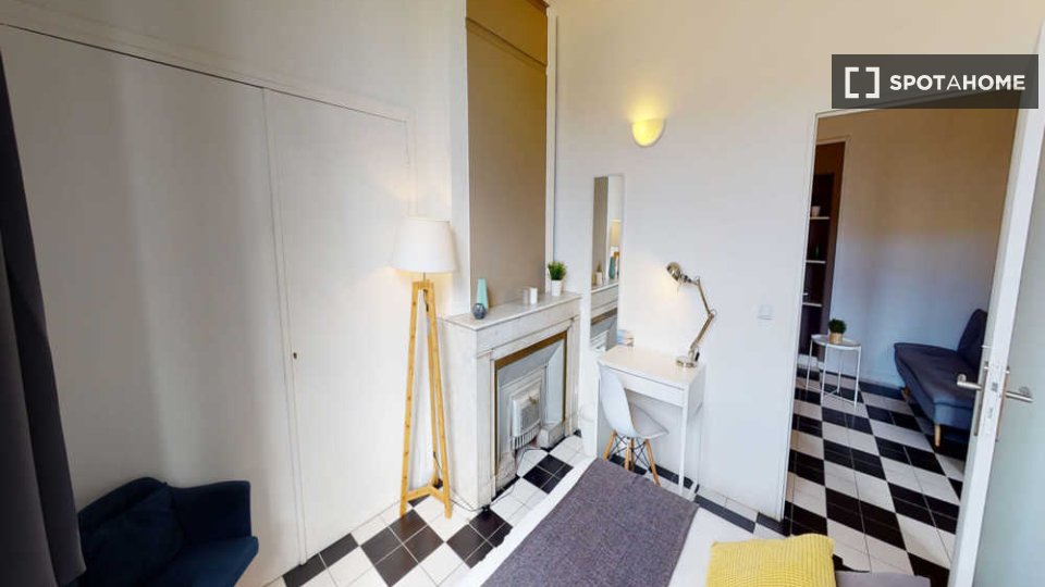 Double room Lyon, 4 beds, 110m² — photo 9