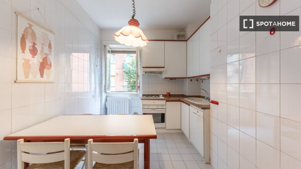 Double room Milan, 5 beds, 120m² — photo 3