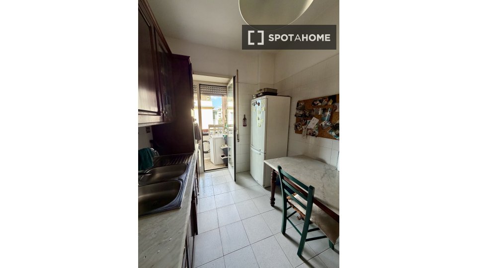 Double room Rome, 2 beds, 100m² — photo 16