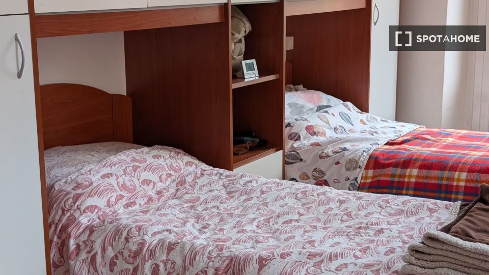 Double room Milan, 3 beds, 90m² — photo 14
