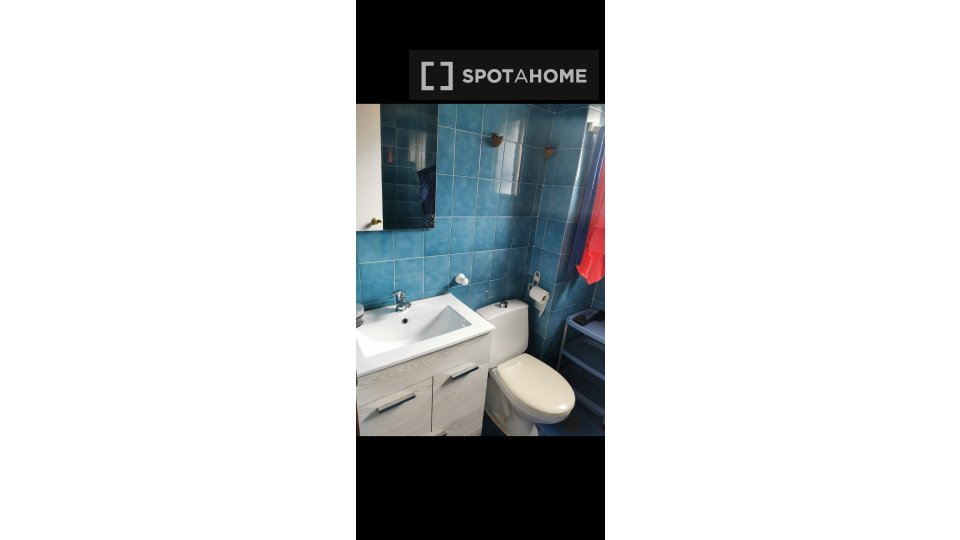 Double room Madrid, 4 beds, 80m² — photo 14