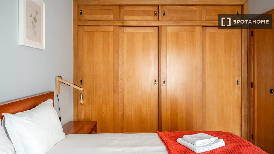Apartment Lisbon, 3 beds, 98m² — photo 13