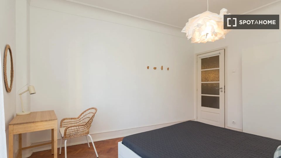 Double room Lisbon, 6 beds — photo 2
