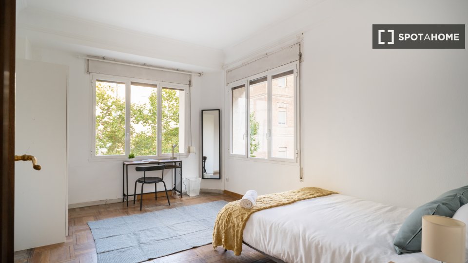 Double room Madrid, 11 beds — photo 7