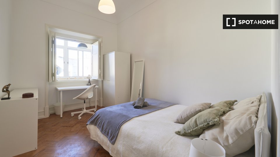 Double room Lisbon, 12 beds — photo 6