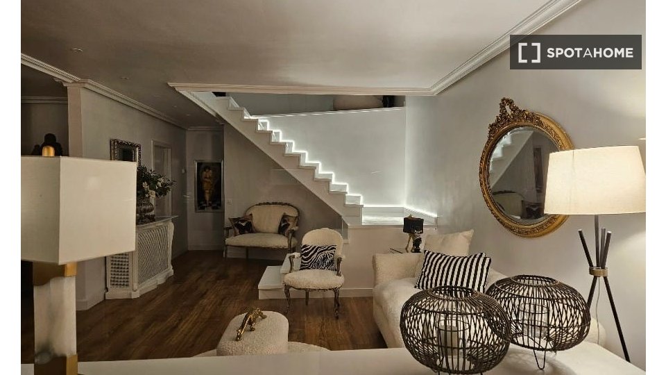 Apartment Madrid, 4 beds — photo 26