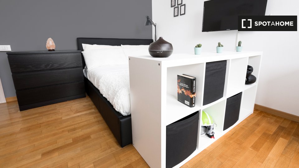 Double room Milan, 4 beds, 115m² — photo 9