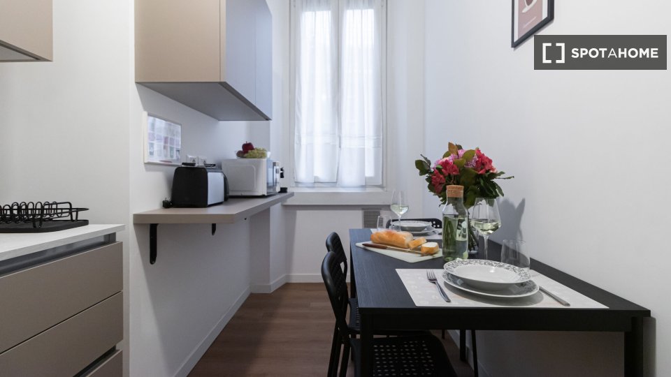 Apartment Milan, 1 bed, 80m² — photo 15