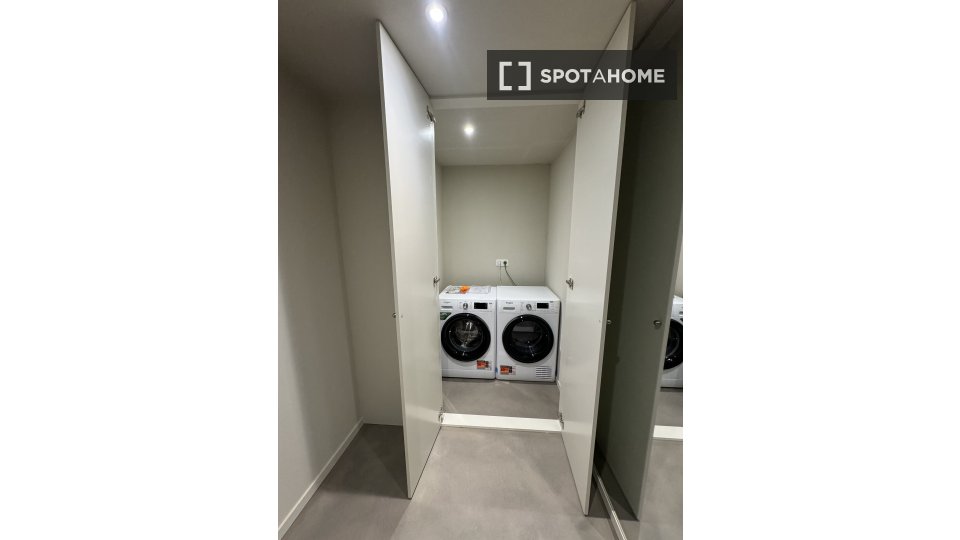 Double room Brussels, 3 beds, 95m² — photo 14