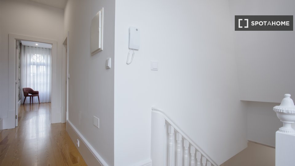 Apartment Porto, 2 beds, 110m² — photo 2