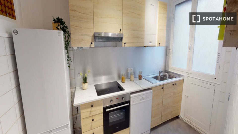 Double room Paris, 4 beds, 90m² — photo 3