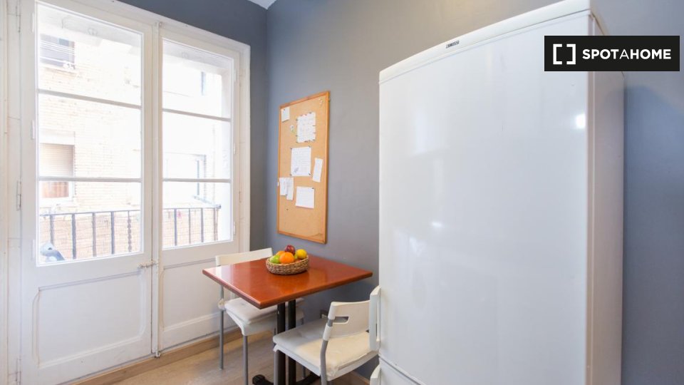 Apartment Barcelona, 2 beds, 55m² — photo 10