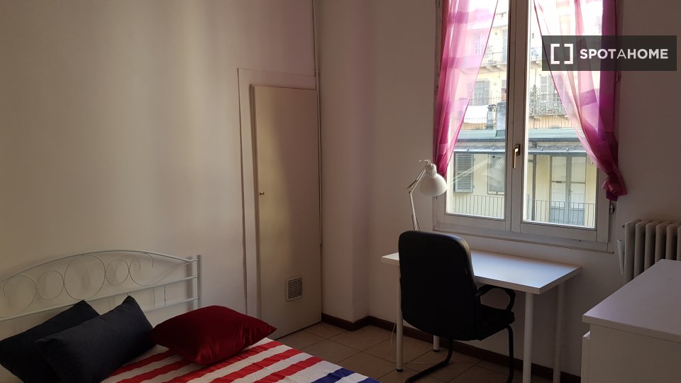 Double room Turin, 5 beds, 122m² — photo 13