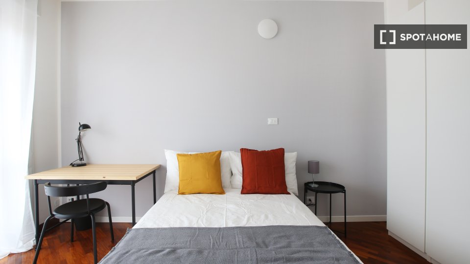 Double room Milan, 3 beds, 75m² — photo 3