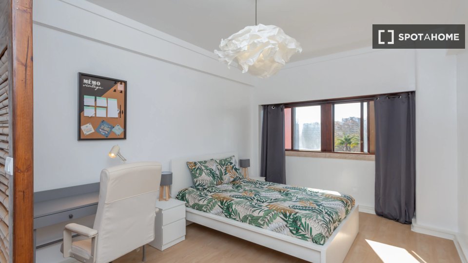 Double room Lisbon, 10 beds — photo 10