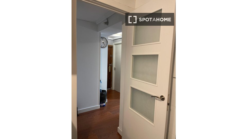 Double room Madrid, 3 beds — photo 33