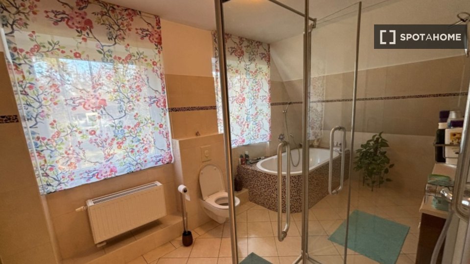 Double room Berlin, 1 bed, 14m² — photo 10