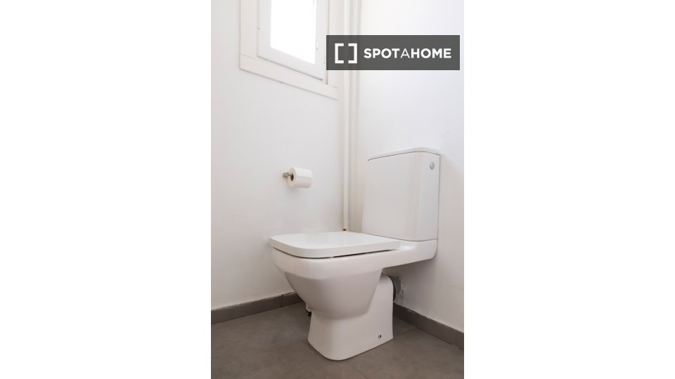 Apartment Valencia, 3 beds, 70m² — photo 27