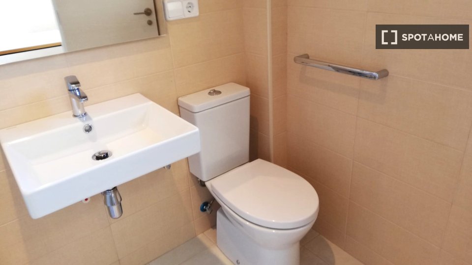 Double room Valencia, 4 beds, 150m² — photo 14