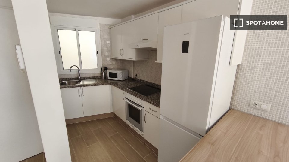 Apartment Santa_Cruz_De_Tenerife, 1 bed, 80m² — photo 4
